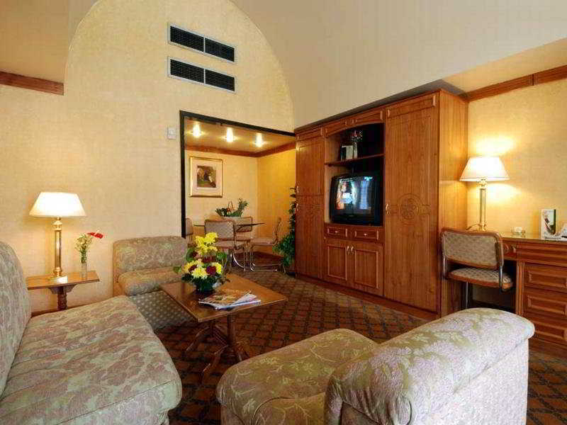 The Oasis Beach Resort Hambantota Exteriör bild