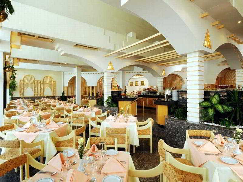 The Oasis Beach Resort Hambantota Exteriör bild